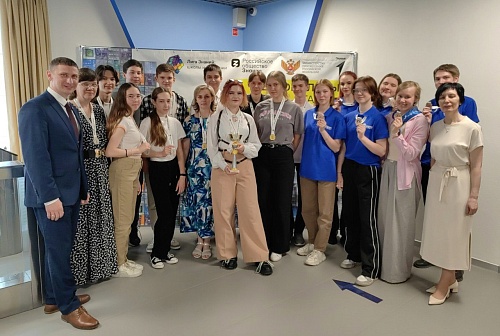 В Тюмени выбрали школьную команду, которая представит регион на интеллектуальном турнире в Москве