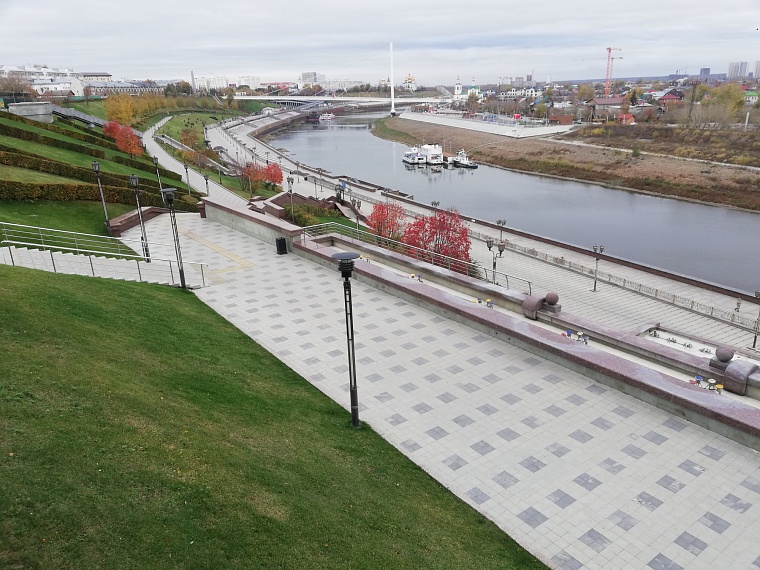 В пятницу 13-го в Тюменской области прогнозируют мокрый снег и сильный ветер