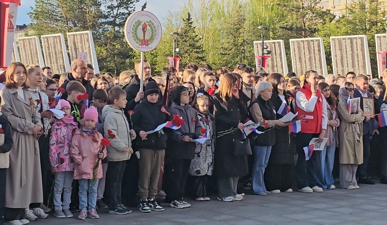 Жители Тюменской области встретили рассвет Победы