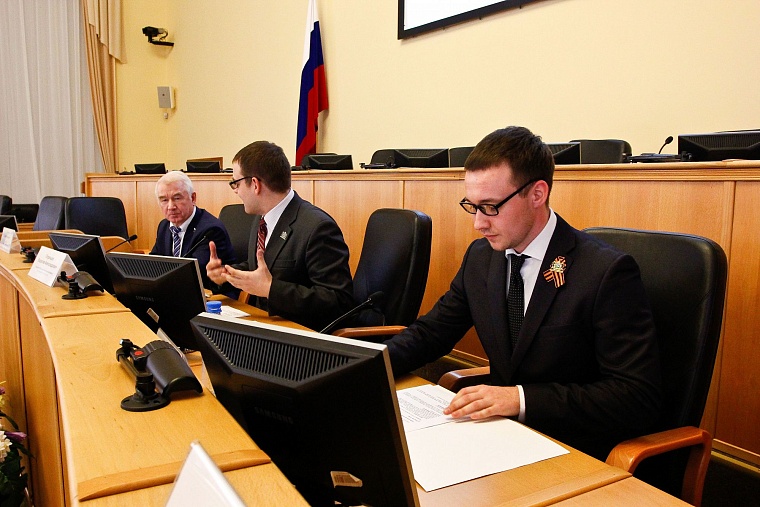 Молодежная палата при облдуме обновилась более чем наполовину