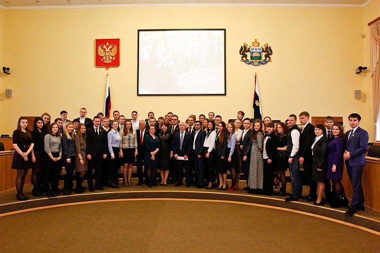 Молодежная палата при облдуме обновилась более чем наполовину