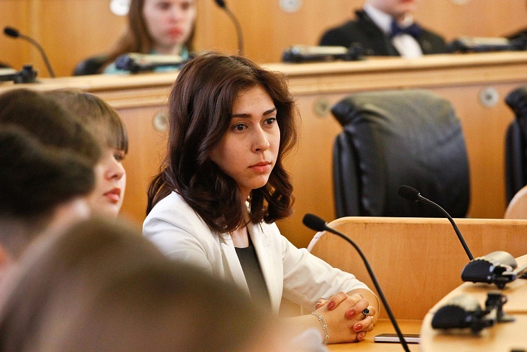 Молодежная палата при облдуме обновилась более чем наполовину