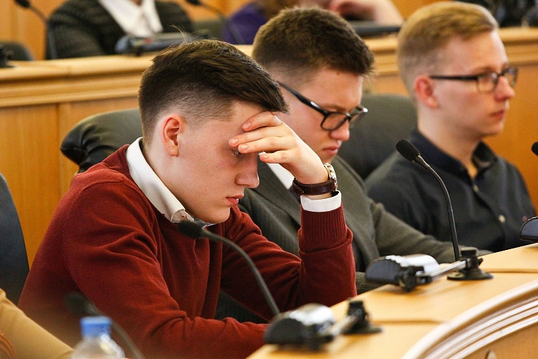 Молодежная палата при облдуме обновилась более чем наполовину