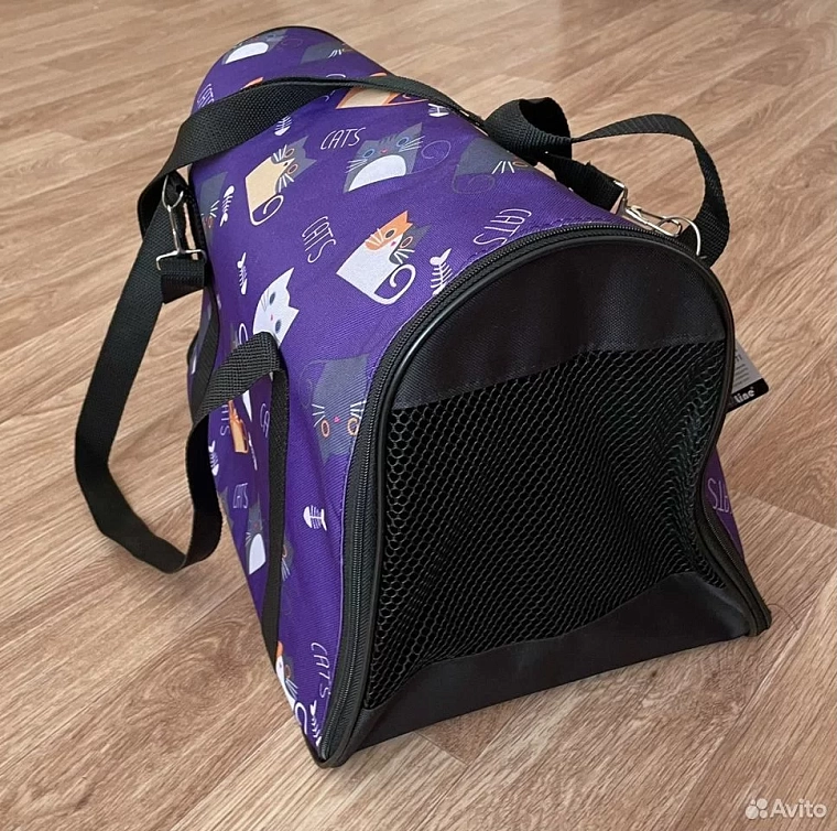 Путешествие с домашним питомцем: какую переноску выбрать