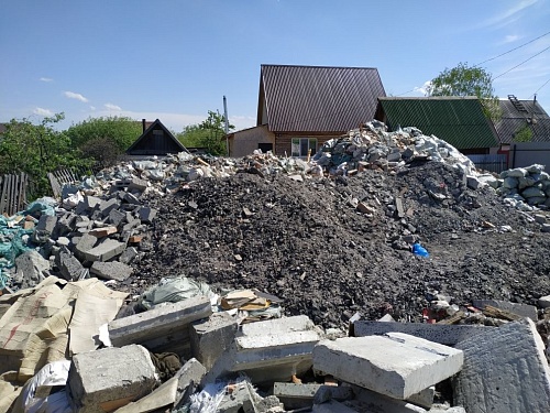 Свалку на дачном участке в "Малинке" по Велижанскому тракту проверяет Росреестр