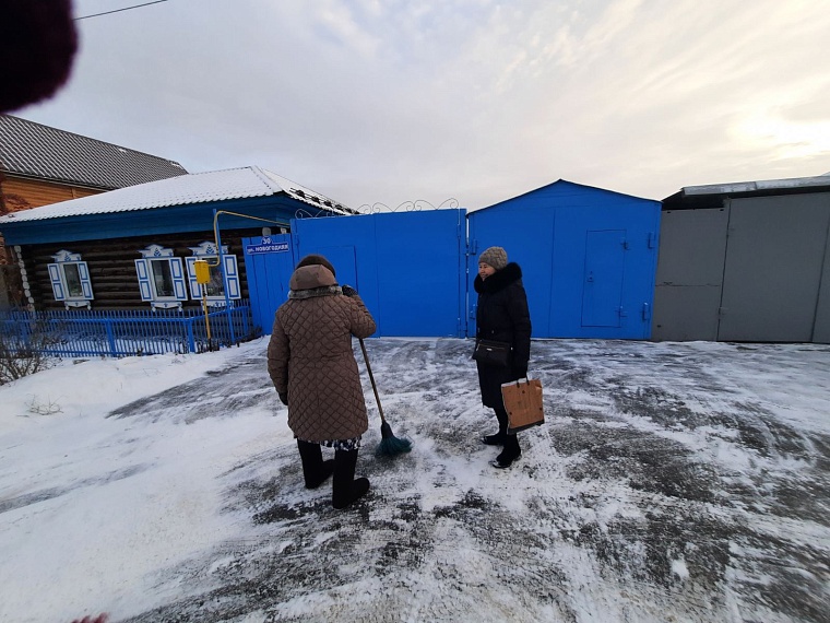 Что не так с улицей Новогодней в Тюмени. Репортаж