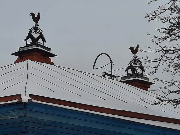 Что не так с улицей Новогодней в Тюмени. Репортаж