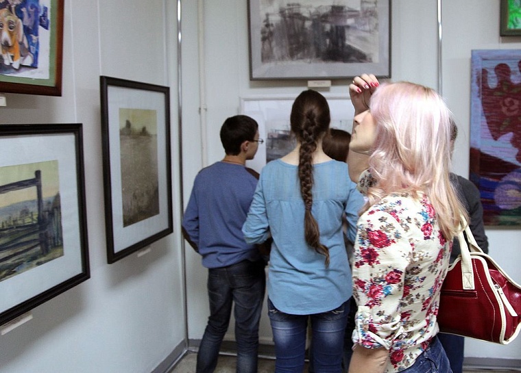 10 предметов искусства, которые можно купить на выставке Союза художников