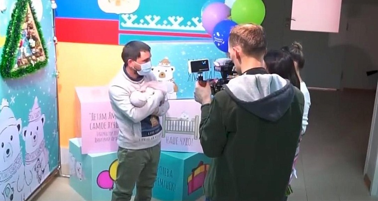 На Ямале боец СВО приехал на десять дней в отпуск, чтобы увидеть новорожденную дочь