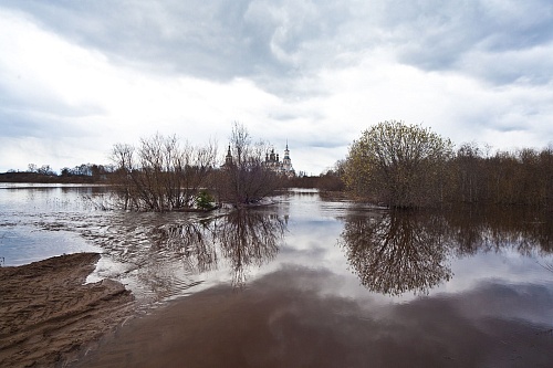 В подтопленные районы Тюменской области пенсии, письма и посылки доставят вовремя