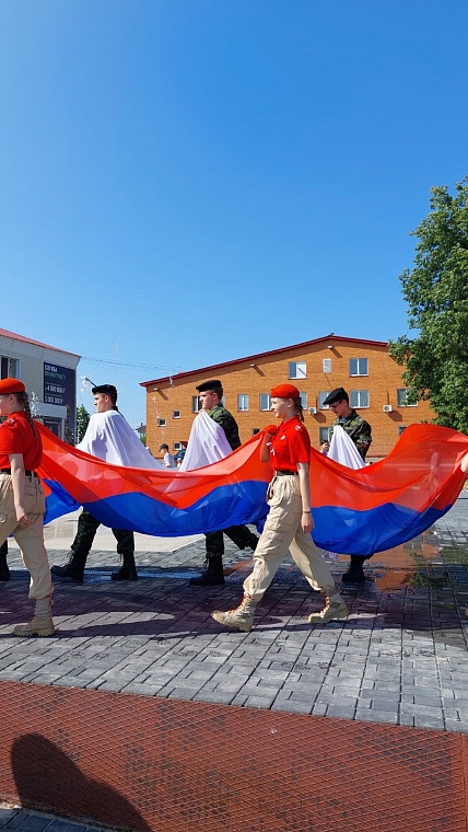 В Викулово на День России устроили праздничный флешмоб