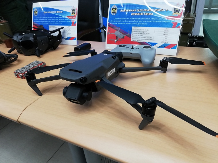 На ярмарке вакансий курсанты ТВВИКУ представили разработки, которые помогают при боевых действиях