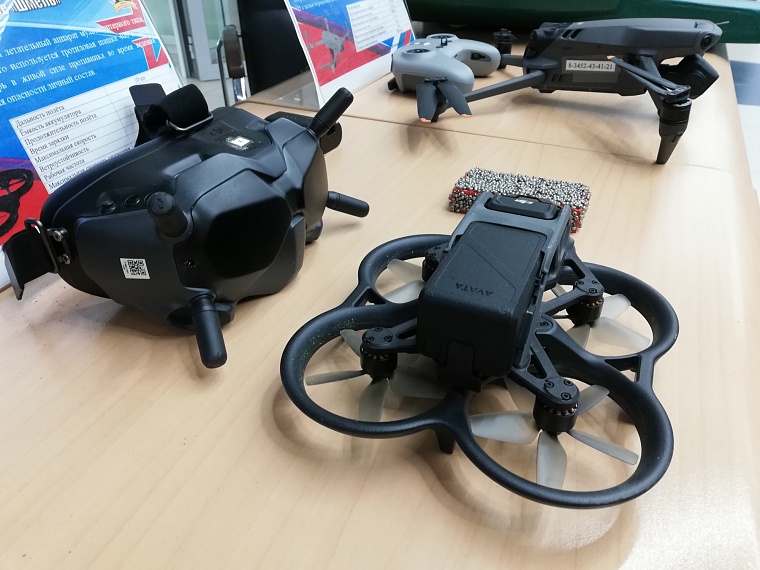 На ярмарке вакансий курсанты ТВВИКУ представили разработки, которые помогают при боевых действиях