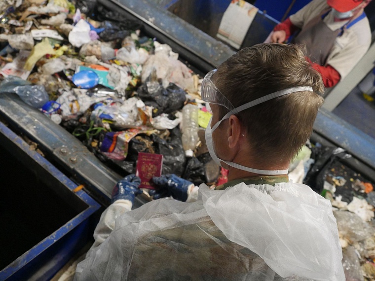 Испытано на себе: почему при сортировке мусора кружится голова