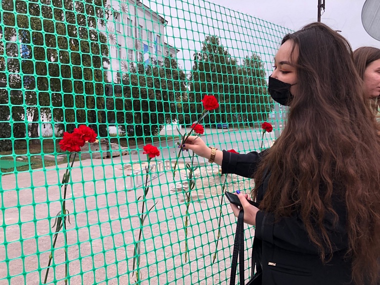 В Тюмени приступили к сносу главного корпуса ТюмГУ