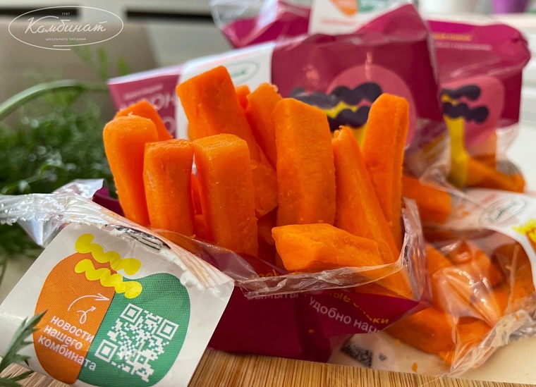 В меню школьных столовых Тюмени появились морковные палочки