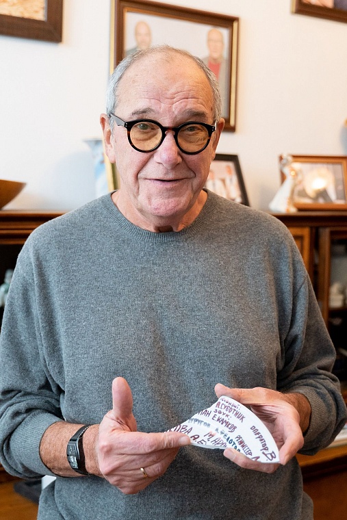 Фёдор Бондарчук устроился на работу гинекологом