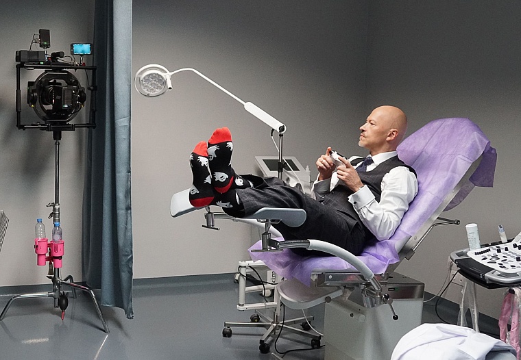 Фёдор Бондарчук устроился на работу гинекологом