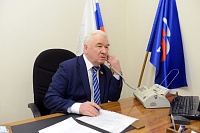 Сергей Корепанов провел прием избирателей по телефону
