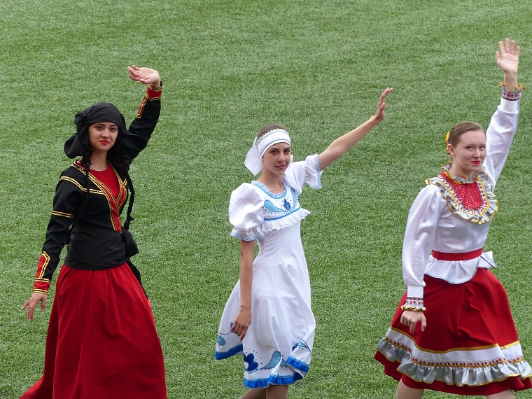 Народы сближают кухня и культура