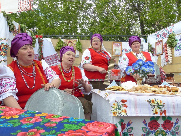 Народы сближают кухня и культура