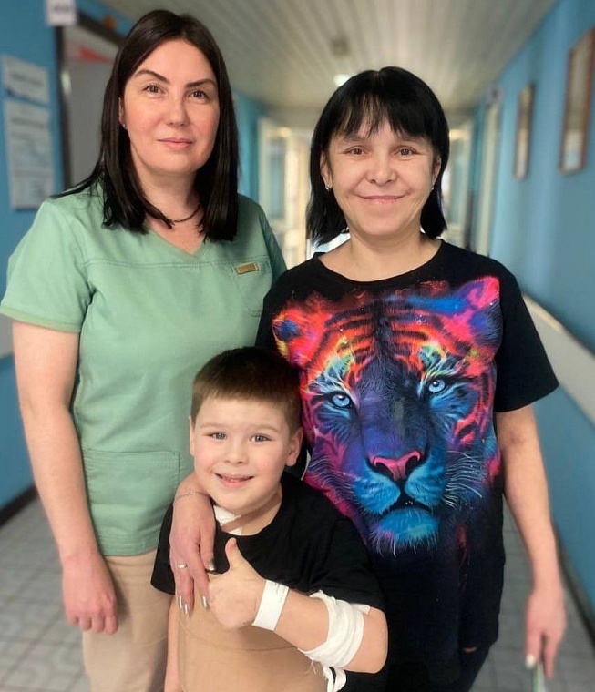 Тюменские хирурги спасли ребенка благодаря уникальной операции по удалению опухоли