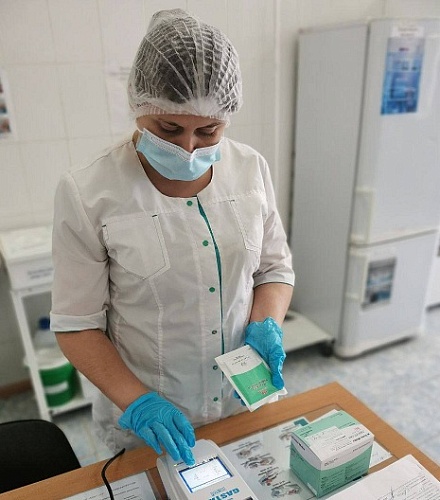 Анализатор крови помогает анестезиологам из Нижней Тавды днем и ночью