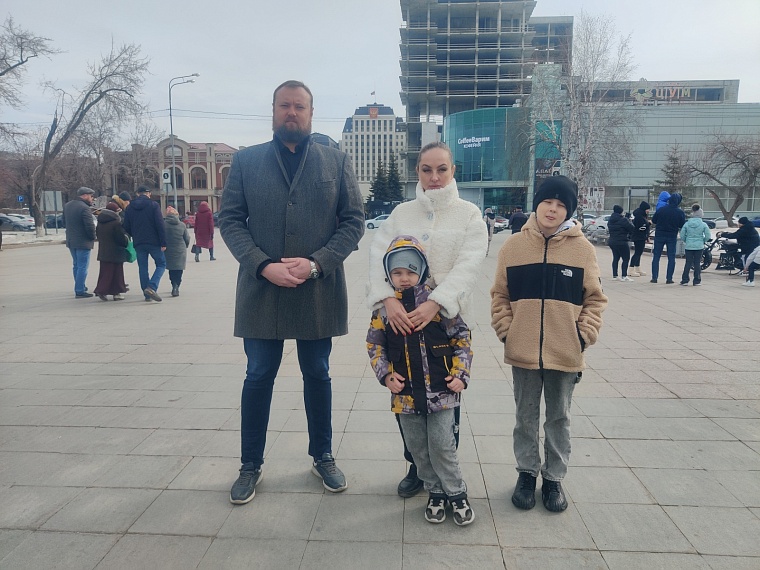 Когда слова искусственны. Как тюменцы справляются с горем