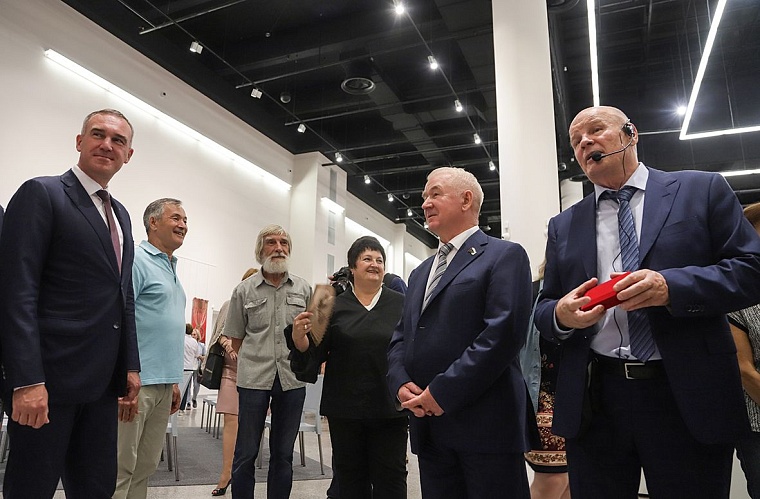 Выставка «про всех»