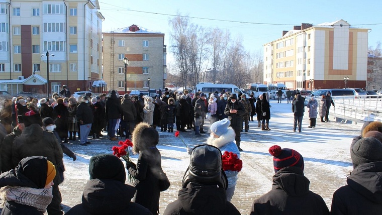 В Тобольске прошла церемония передачи родственникам останков красноармейца