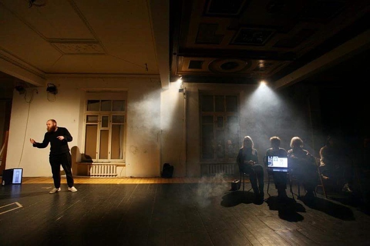 «Живые лица» покажут тюменским зрителям театральные формы будущего