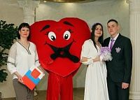 В Тюменской области 88 пар женились в зеркальную дату 23.03.23