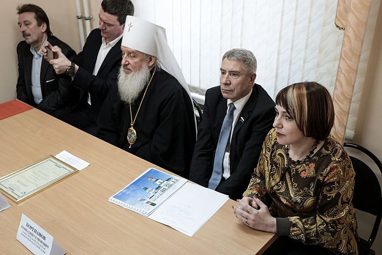 Тюменская «Богадельня» попросила помощи митрополита в ремонте крыши