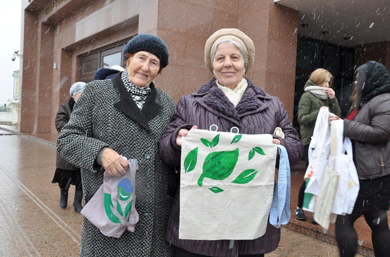 В Тюмени проходит марафон внимания к пожилым людям