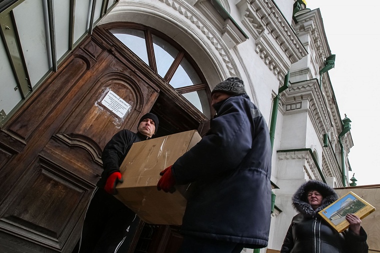 Последний переезд из Спасской церкви