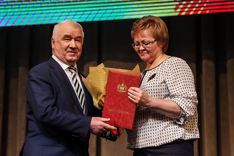 Губернатор Владимир Якушев рассказал, как прожил неделю в аэропорту Рощино