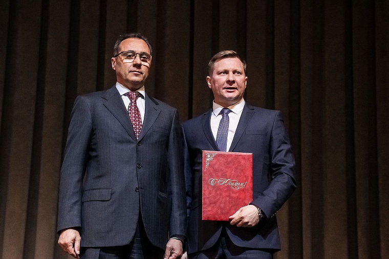 Губернатор Владимир Якушев рассказал, как прожил неделю в аэропорту Рощино