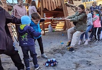 Тюменский застройщик поздравил с Днем защиты детей ребят из реабилитационного центра