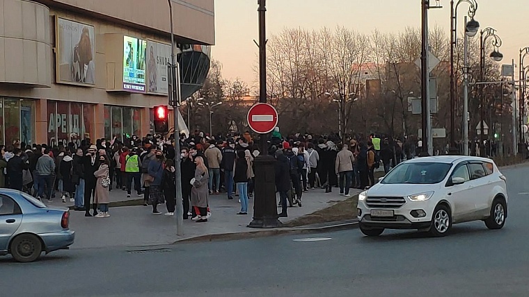 В Тюмени на несогласованную акцию из 4000 заявленных участников пришло 150 человек