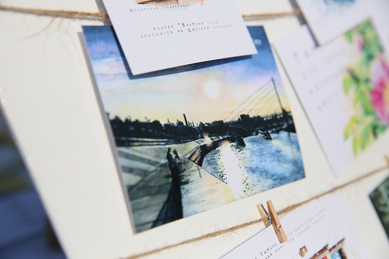 Заработать акварелью. Тюменка делает рисунки и надписи на футболках