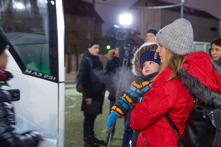 В Тюмень прибыли вынужденные переселенцы из Херсонской области