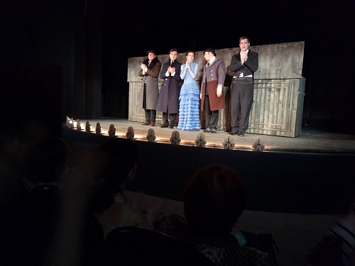 Конструктор из морского берега, любви и тоски показал «Ангажемент»