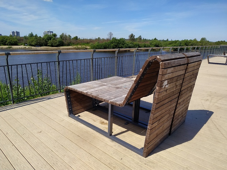 В жаркую погоду шезлонги редко бывают пустыми