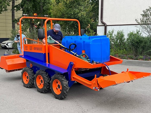 Тюменские инженеры презентовали современный электротрактор