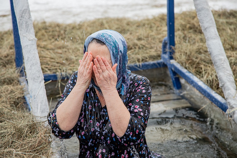 Фоторепортаж. В Тюмени начались крещенские купания