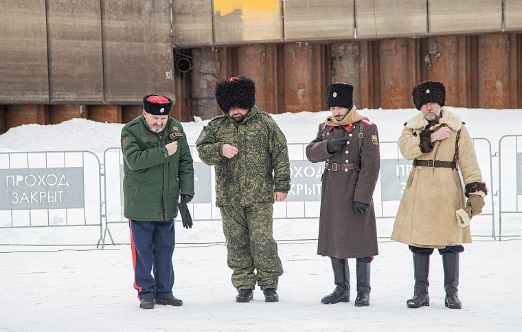 Фоторепортаж. В Тюмени начались крещенские купания