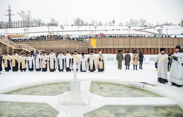Фоторепортаж. В Тюмени начались крещенские купания