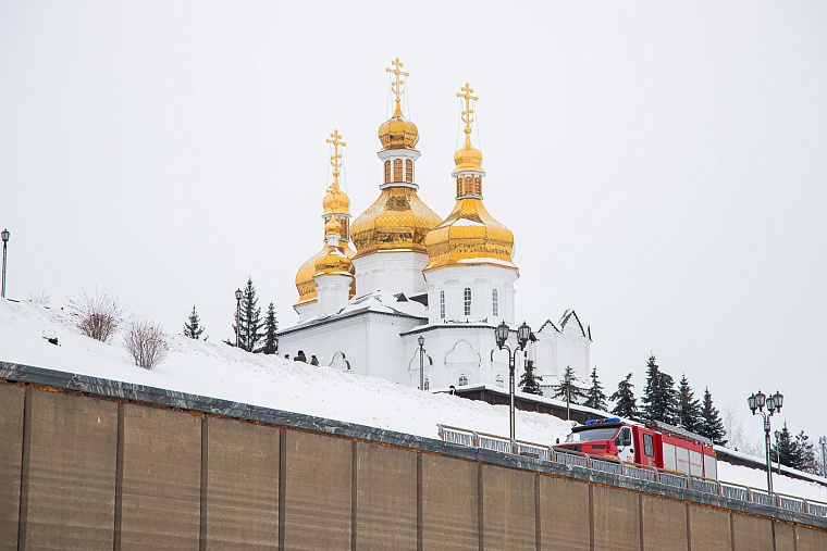 Фоторепортаж. В Тюмени начались крещенские купания