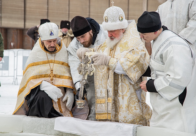 Фоторепортаж. В Тюмени начались крещенские купания