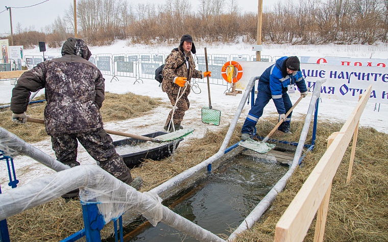 Фоторепортаж. В Тюмени начались крещенские купания